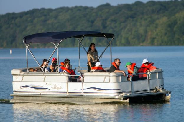 Pontoon vs. Tritoon Boats