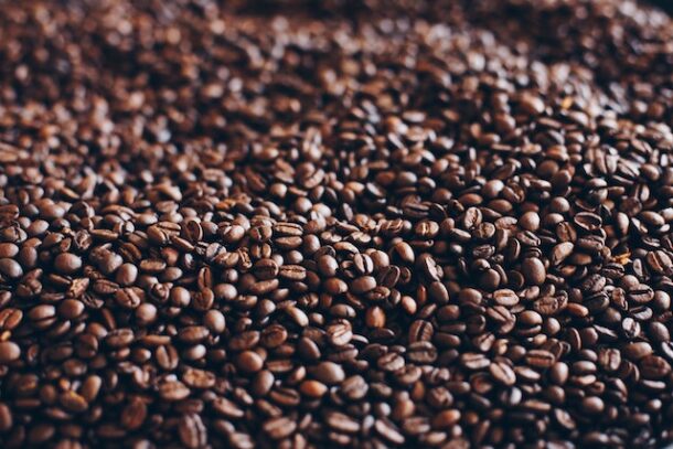 Dark Roast vs. Light Roast Coffee